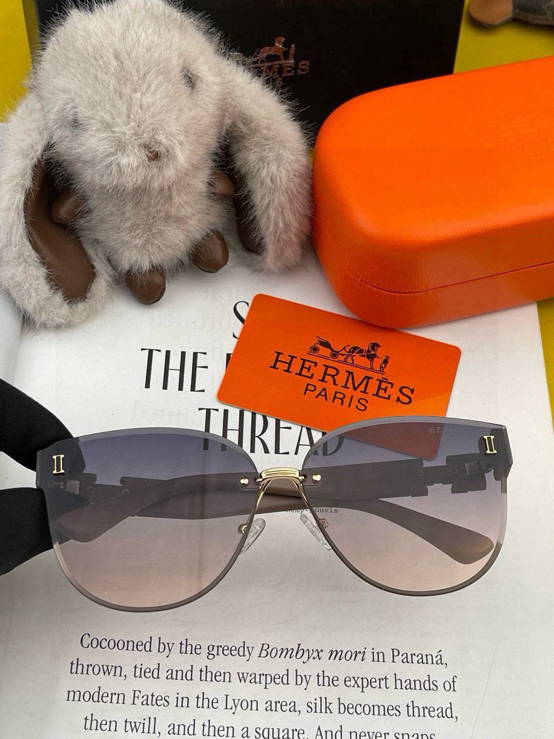 新款 爱马仕女士偏光太阳镜🕶️ 宝丽来高清镜片🎉高品质TR-90镜框 时尚百搭！型号：H3881