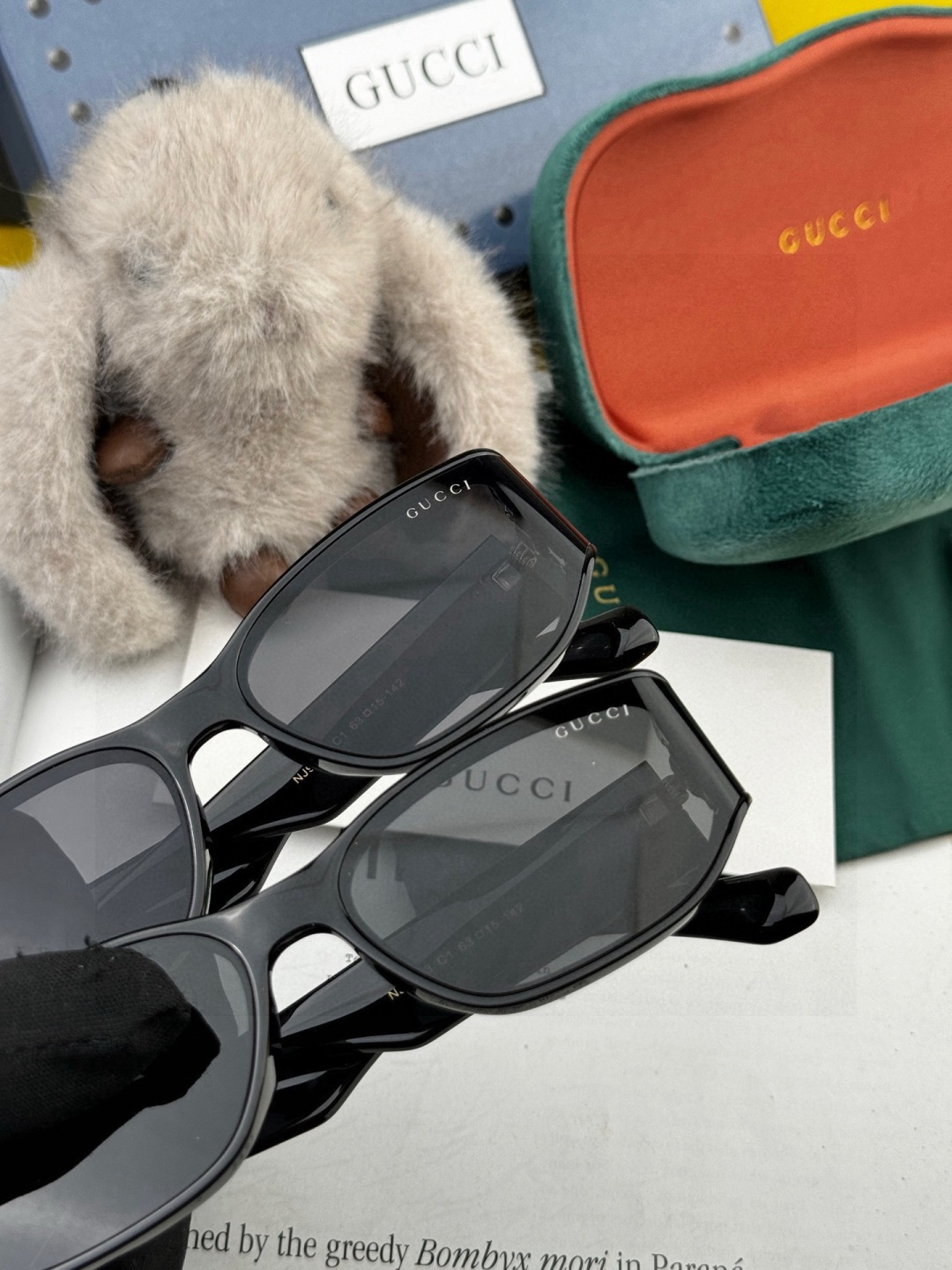 🔺 【GUCCI】开春新款 潮流爆款 时尚方框偏光太阳镜 高品质 佩戴舒适 网红潮款墨镜 女士高清尼龙偏