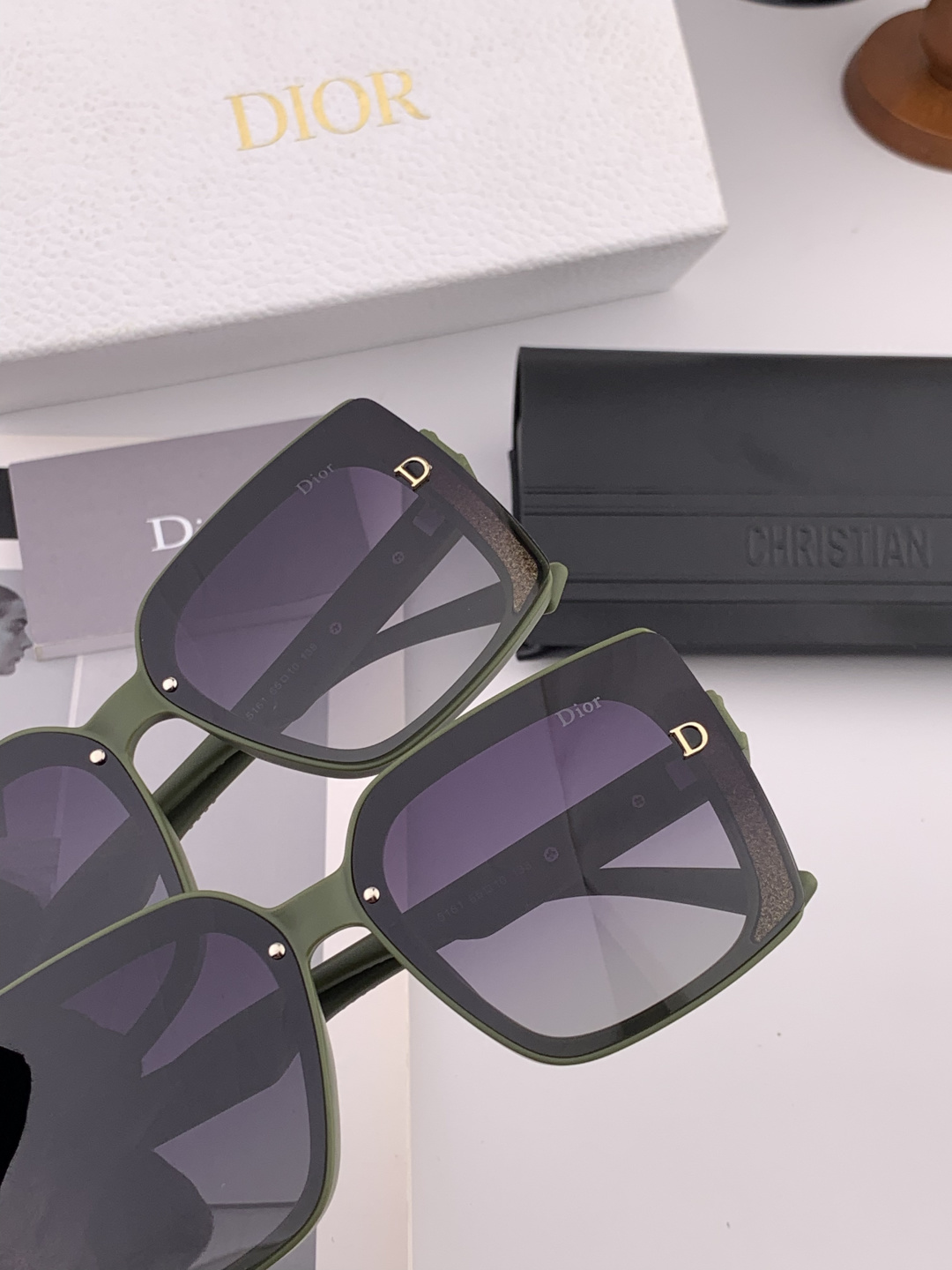 🔺 【DIOR-迪奥】开春新款 潮流爆款 时尚方框偏光太阳镜 高品质 佩戴舒适 网红潮款墨镜 女士高清加