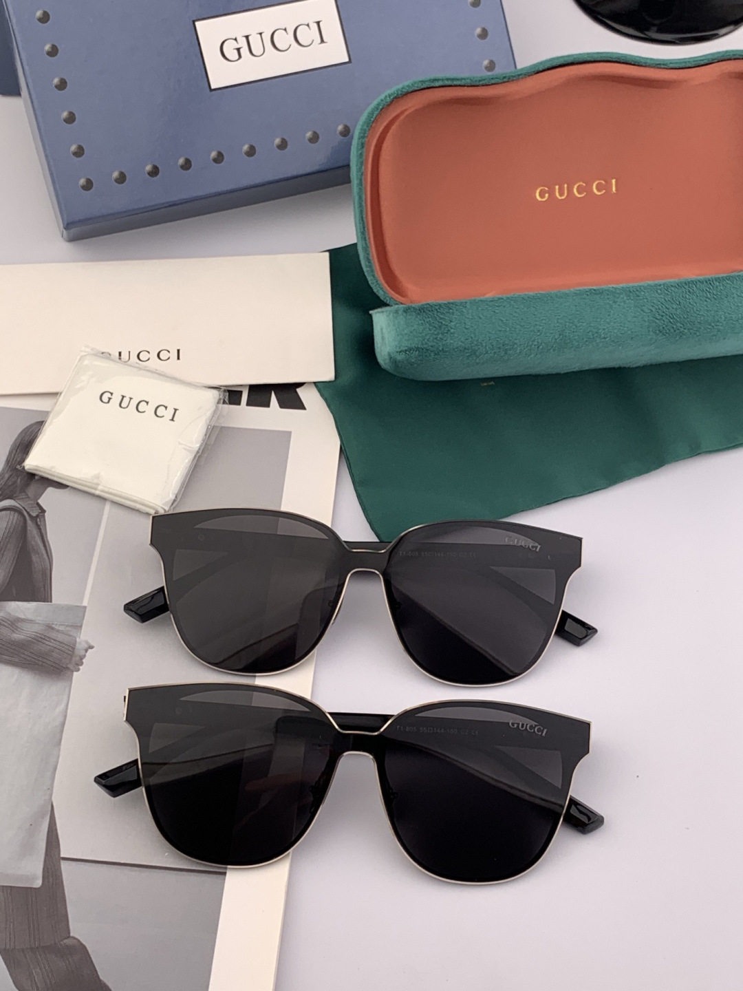 连体镜GUCCI 开春新款一体镜 大框太阳镜男女同款 😎 爆款大框尼龙太阳镜 超逼格超酷 镜腿品牌设计感