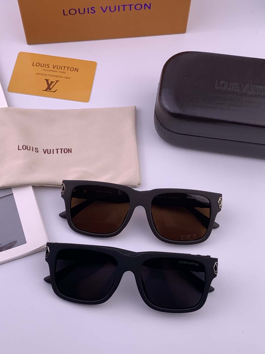 LV 太阳镜潮品官网模特同款 [玫瑰][玫瑰]四叶草🍀精致个性设计简约时尚 高品质值得拥有绝对潮爆整个夏
