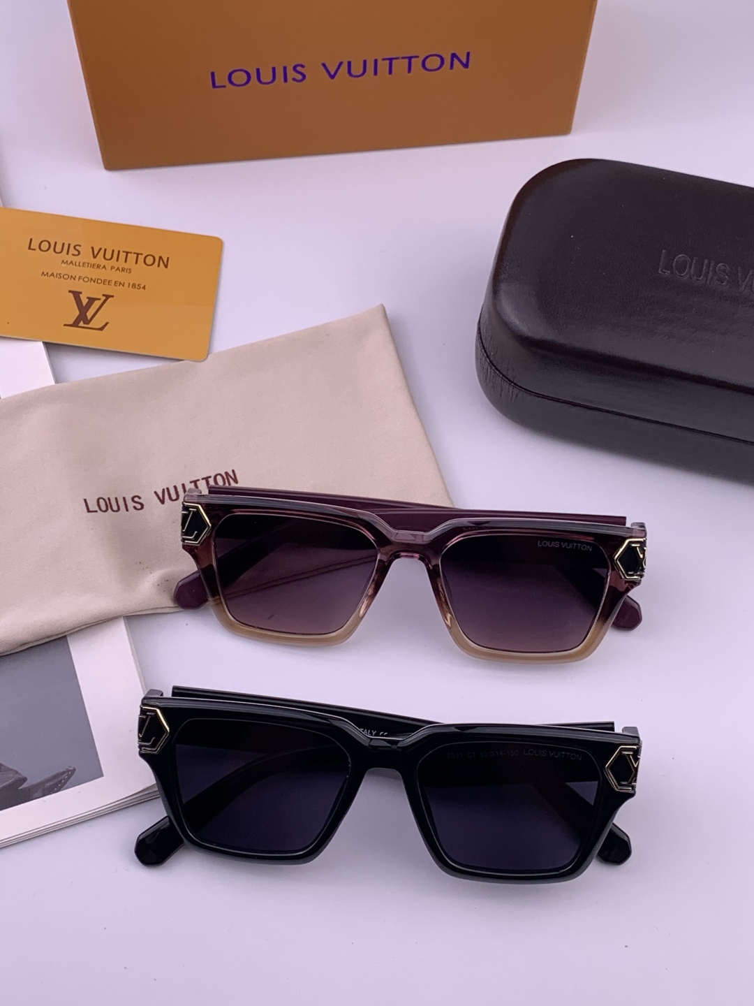 LV 太阳镜潮品官网模特同款 [玫瑰][玫瑰]四叶草🍀精致个性设计简约时尚 高品质值得拥有绝对潮爆整个夏