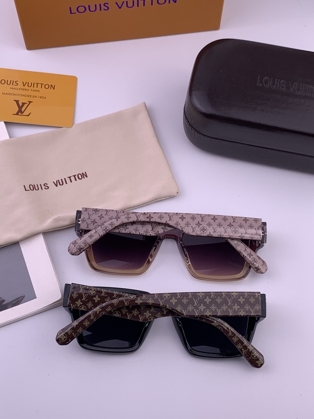 LV 太阳镜潮品官网模特同款 [玫瑰][玫瑰]四叶草🍀精致个性设计简约时尚 高品质值得拥有绝对潮爆整个夏