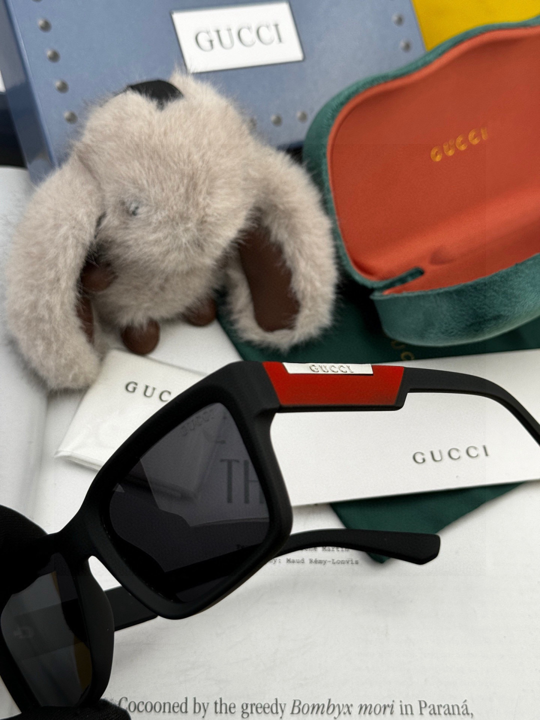 超好看 潮酷【GUCCI】古驰 新款款太阳镜以独特魅力和前卫风格诠释春夏最新眼镜，以方框设计，中梁连体质