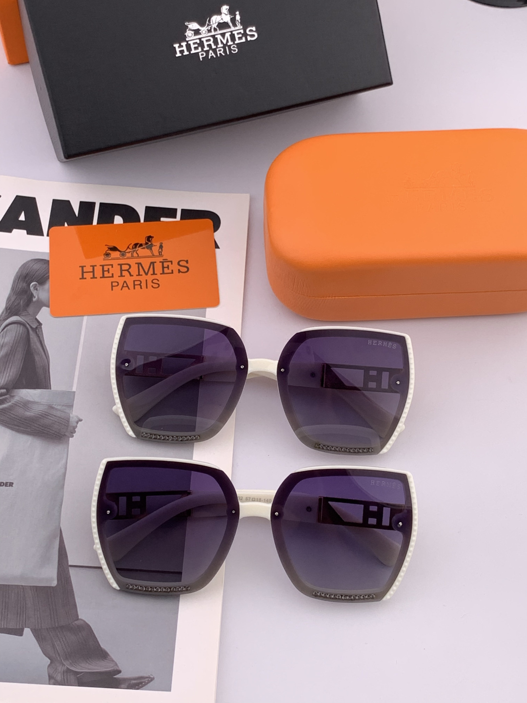 新款 爱马仕女士偏光太阳镜🕶️ 宝丽来高清镜片🎉高品质TR-90镜框 时尚百搭！型号：H2230