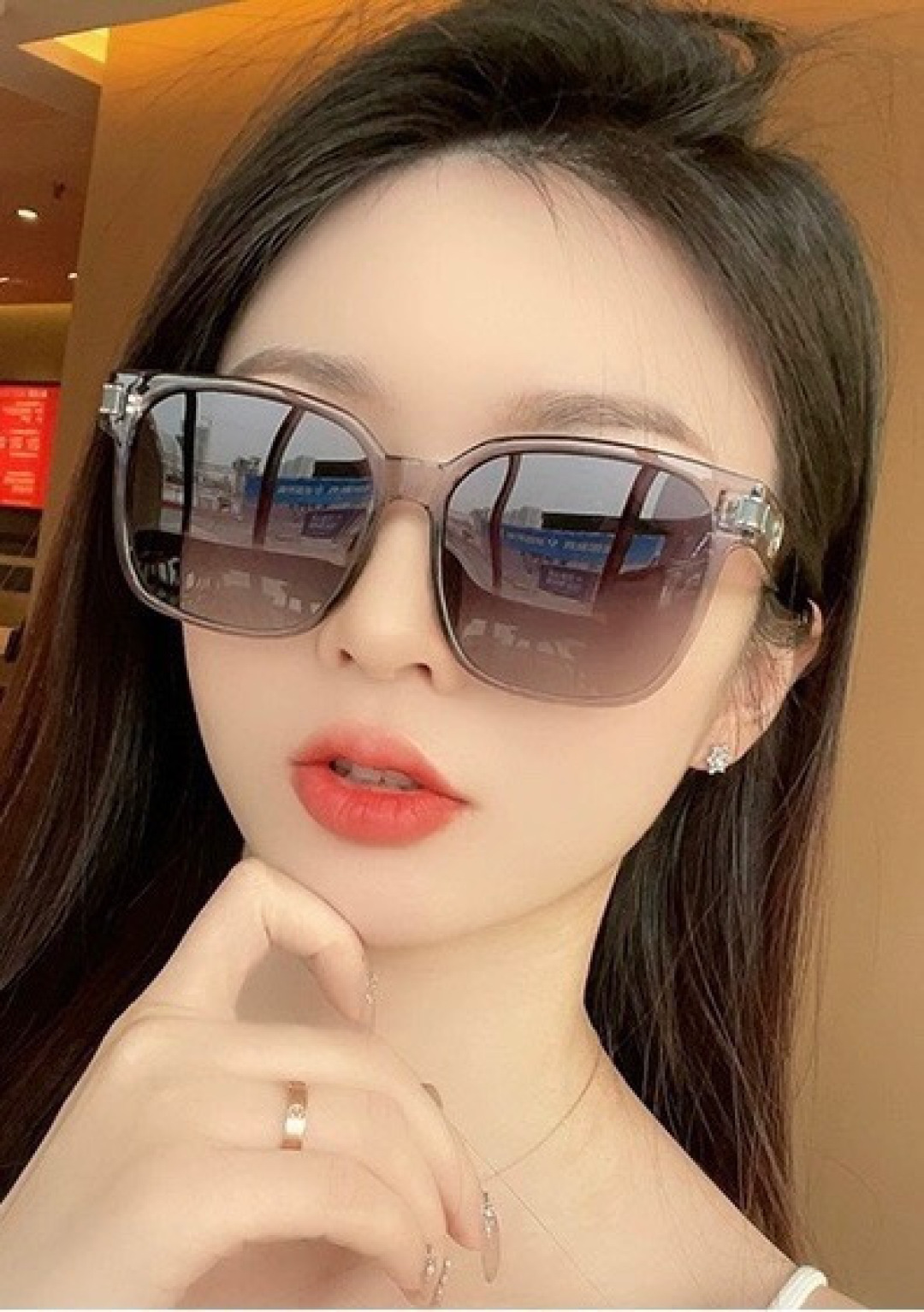 GUCCI 开春新款 最新款方框太阳镜 各路网红纷纷带起气场满分‼️ 俏皮甜美.上脸效果更佳.金属质感超