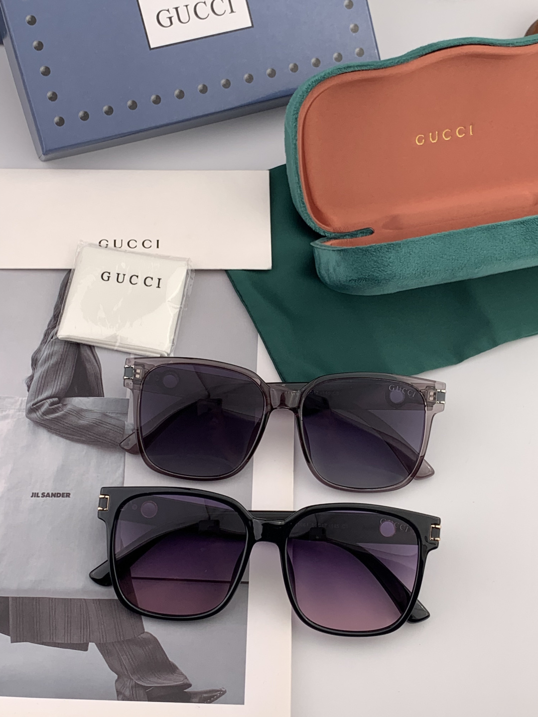 GUCCI 开春新款 最新款方框太阳镜 各路网红纷纷带起气场满分‼️ 俏皮甜美.上脸效果更佳.金属质感超
