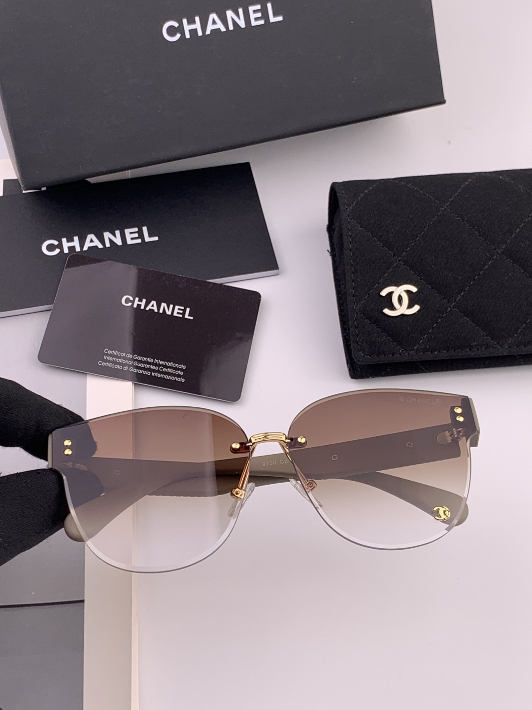 【CHANEL】香奈儿 新款潮流爆款 时尚圆框太阳镜 佩戴舒适 网红潮款墨镜 女士高清加厚偏光太阳镜🕶️