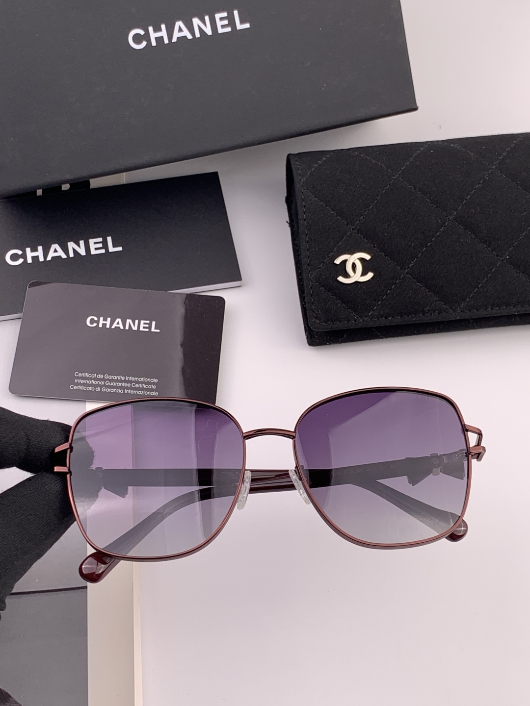 新品CHANEL 香奈儿太阳镜以独特魅力和前卫风格诠释春夏最新眼镜，质感超好佩带舒适 型号：CH4759