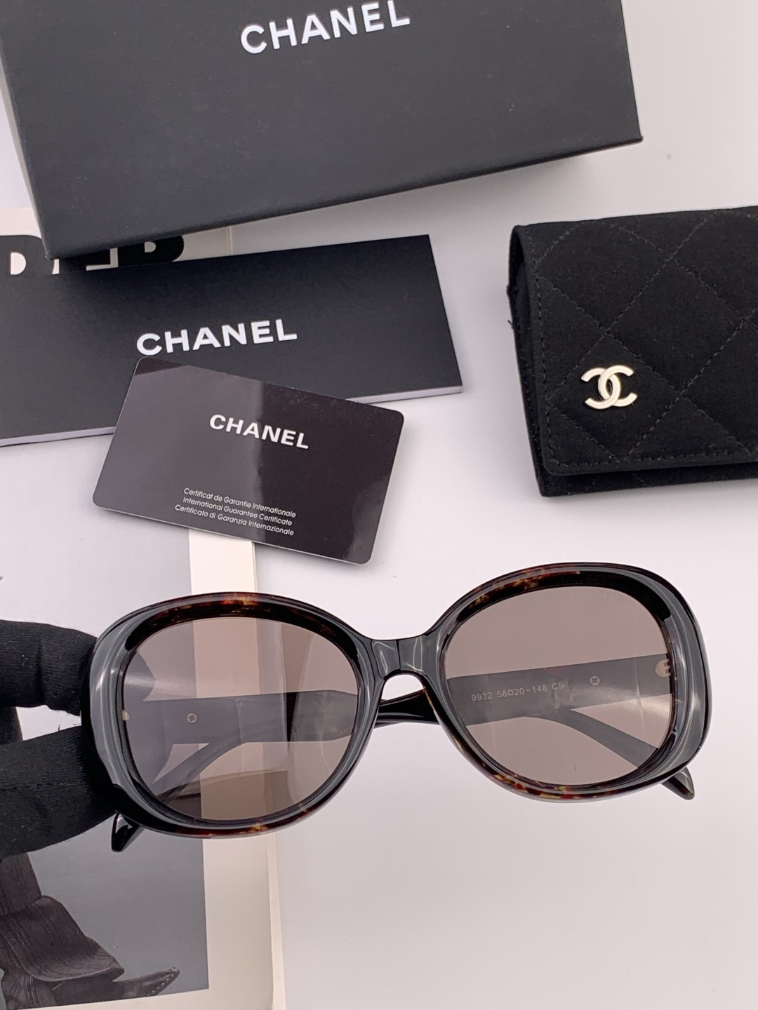 【CHANEL】香奈儿 新款潮流爆款 时尚方框太阳镜 佩戴舒适 网红潮款墨镜 女士高清加厚偏光太阳镜🕶️