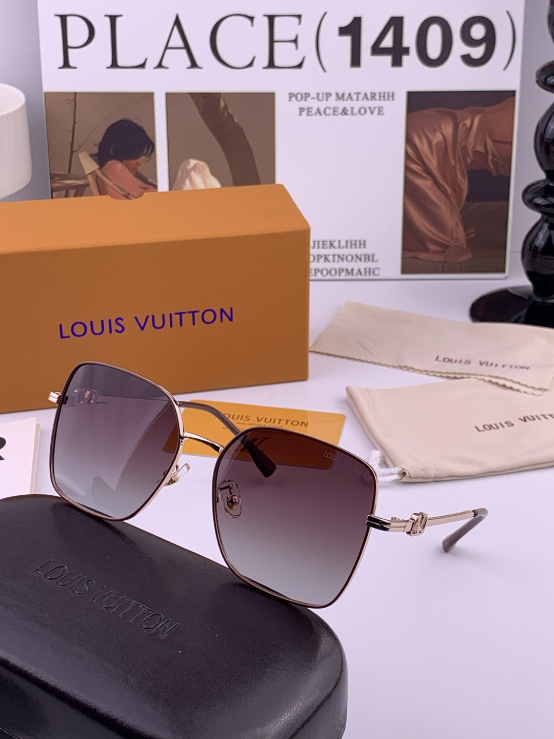 LV 。  高品质情侣款款墨镜   👍 进口宝丽来偏光镜片  。蛤蟆镜 开车钓鱼都可 。百搭显瘦墨镜韩版