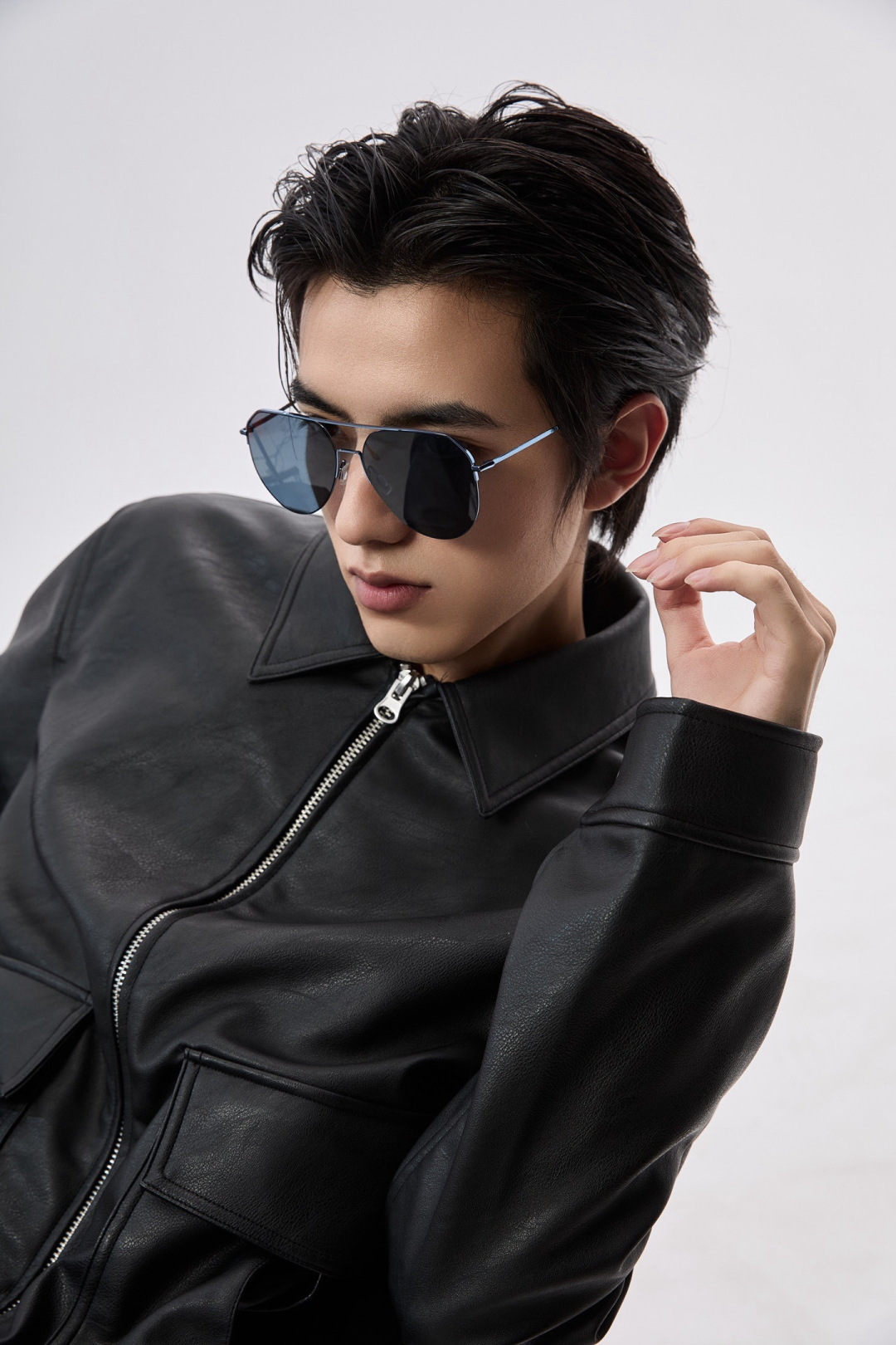 GUCCI 男款炫彩飞行员偏光太阳镜 ❤️材质：高清尼龙加厚卡槽高清偏光镜片 🌹无边框镜架💕颜👍型号：G