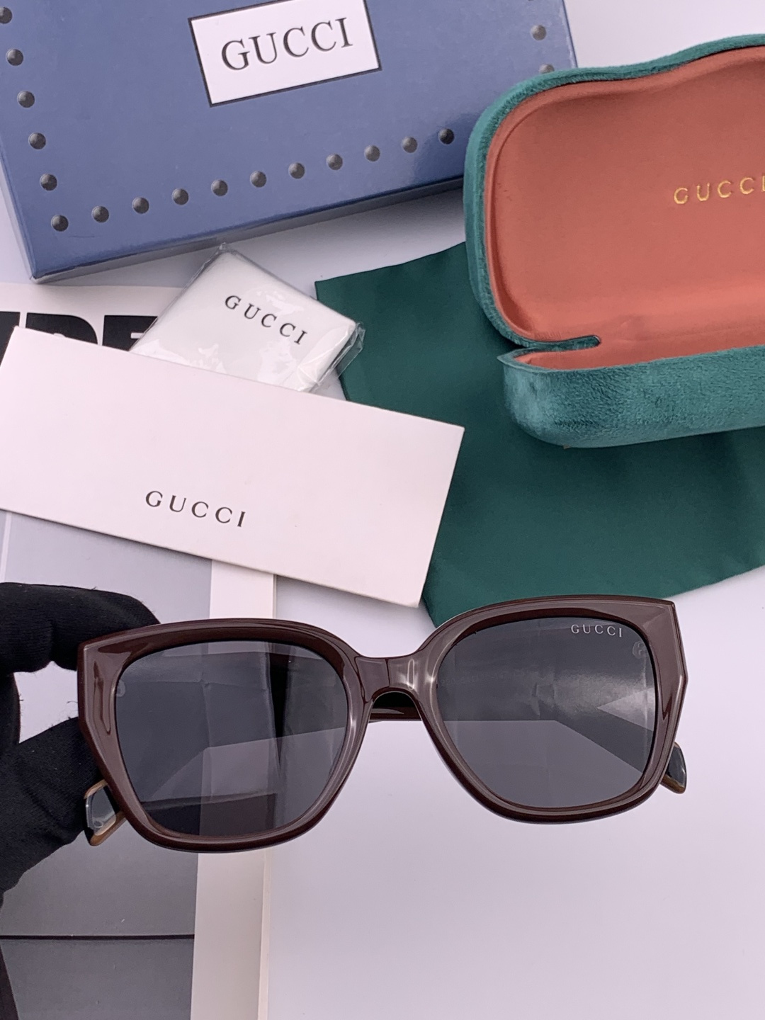 GUCCI  新款偏光太眼镜，情侣款时尚方框太阳镜佩戴舒适网红潮流款墨镜，大气女人范儿，大脸小脸都好看 