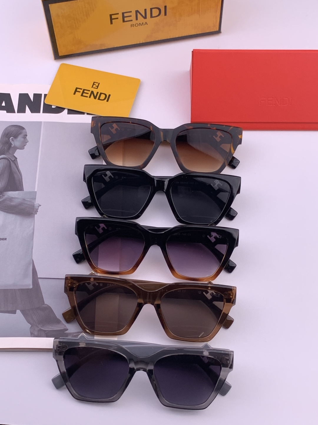 🔺 【芬迪】开春新款 潮流爆款 时尚方框太阳镜 高品质 佩戴舒适 网红潮款墨镜 女士高清太阳镜🕶️ 🎉高
