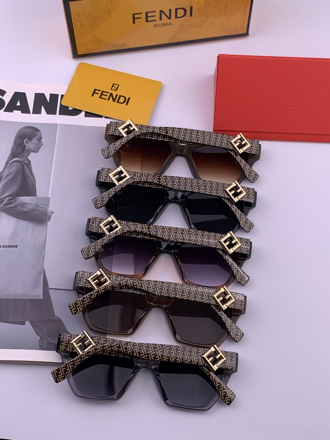 🔺 【芬迪】开春新款 潮流爆款 时尚方框太阳镜 高品质 佩戴舒适 网红潮款墨镜 女士高清太阳镜🕶️ 🎉高