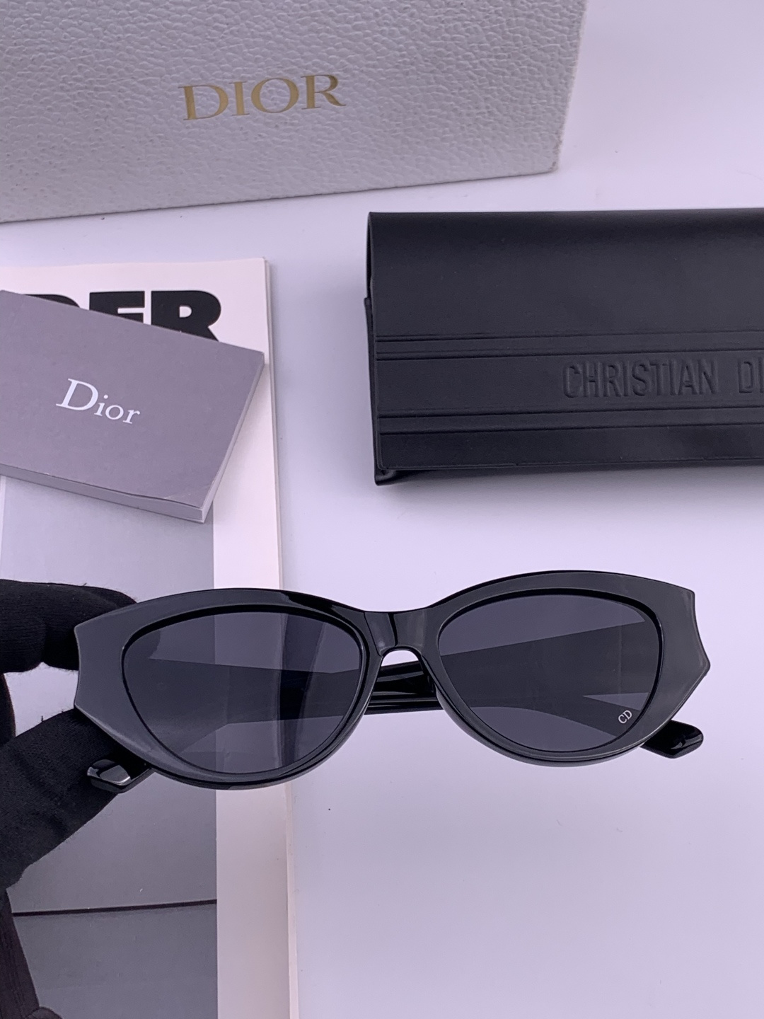 🔺 【DIOR-迪奥】开春新款 潮流爆款 时尚太阳镜 高品质 佩戴舒适 网红潮款墨镜 型号：D0293