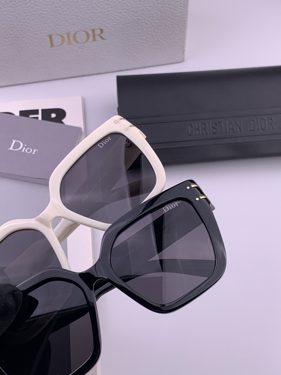 【DIOR】新款潮流爆款 时尚方框太阳镜 佩戴舒适 网红潮款墨镜  女士高清加厚偏光太阳镜🕶️ 🎉高品质