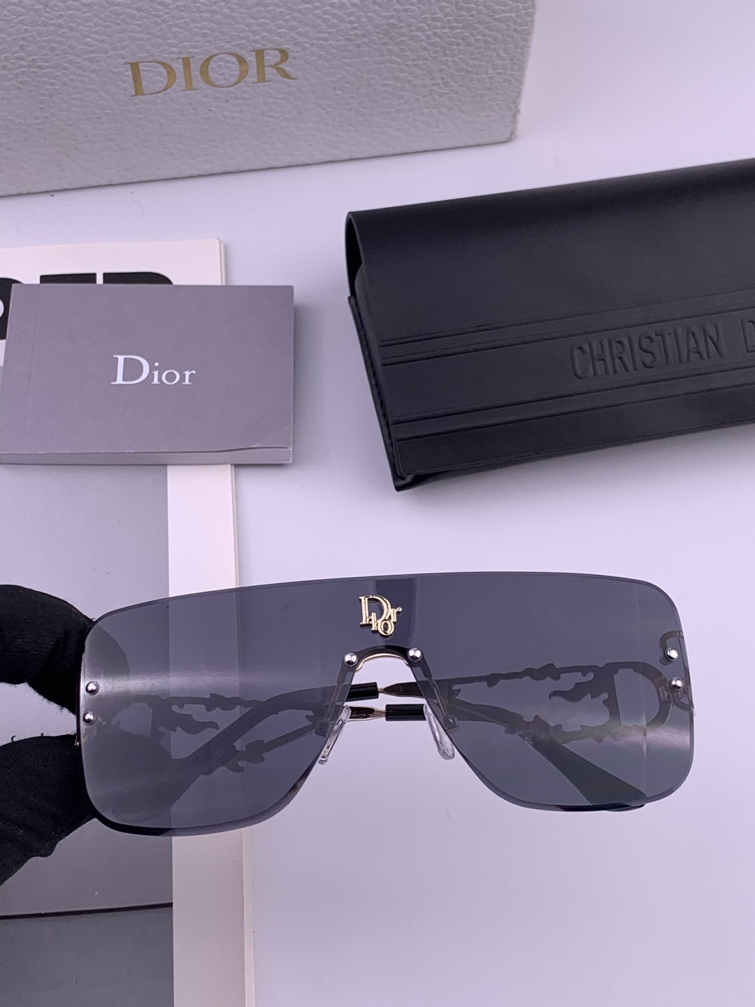 🔺 【DIOR-迪奥】开春新款 潮流爆款 时尚连体太阳镜 高品质 佩戴舒适 网红潮款墨镜 女士高清太阳镜