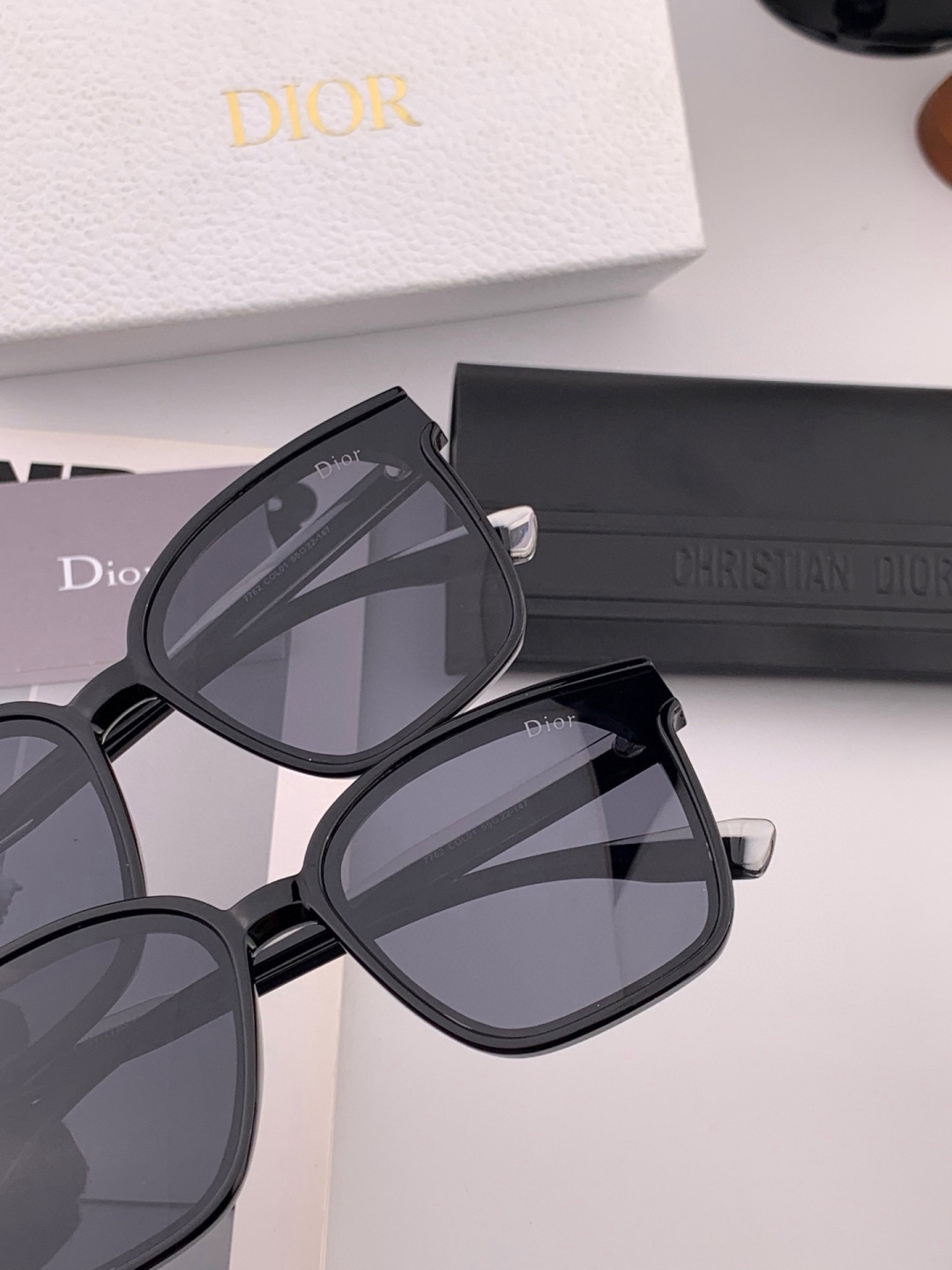 新款！新款出货！女士高清加厚偏光太阳镜🕶️ 🎉💍新款偏光太阳镜[得意]开车驾驶镜时尚墨镜💐💐🌸世界顶级奢