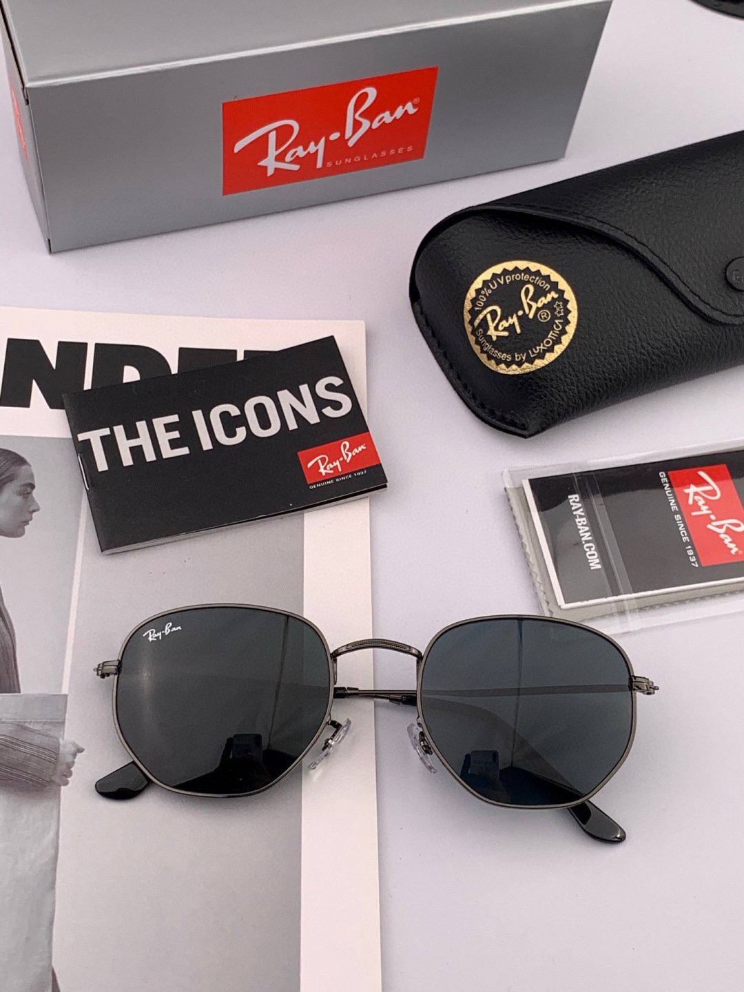 官方同步 品牌:雷朋经典男女士玻璃太阳镜 材质：美国宝丽来高清防爆钢化玻璃镜片 型号：RB8354