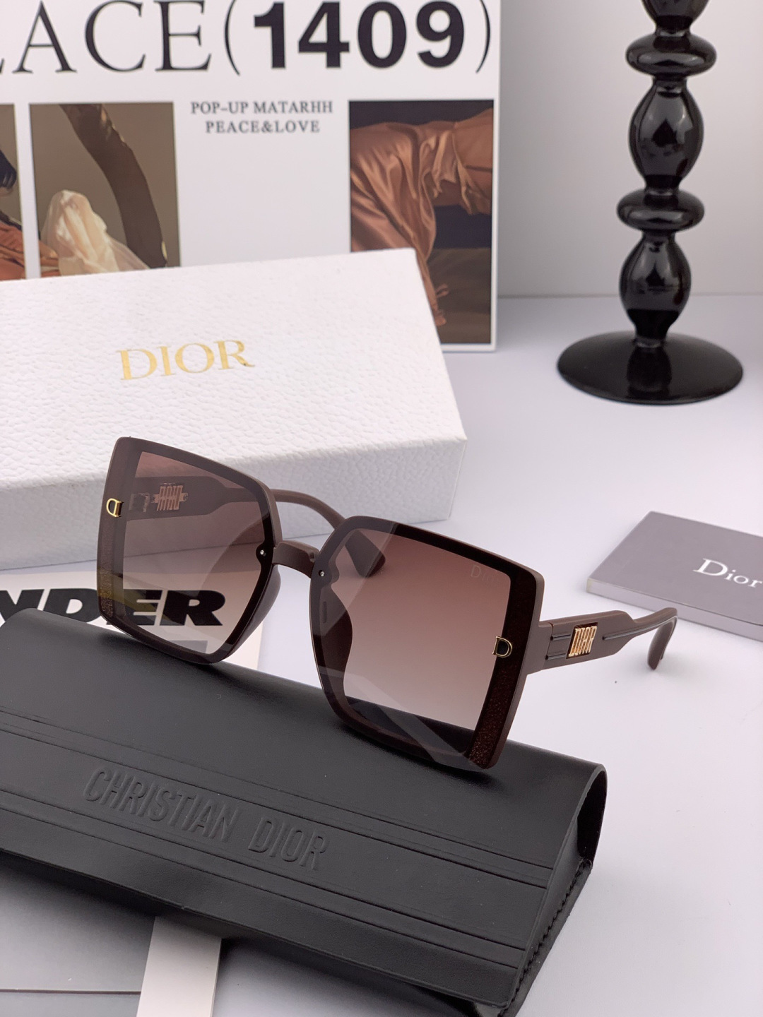 【DIOR-迪奥】开春新款 潮流爆款 时尚方框偏光太阳镜 高品质 佩戴舒适 网红潮款墨镜 型号 CD09