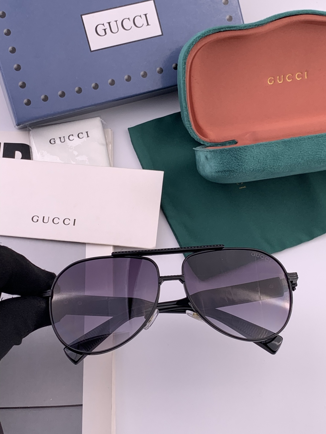 GUCC*。高品质男女款”太阳镜。 开车钓鱼都可。百搭显瘦墨镜韩版男士飞行员大框司机开车防紫外线太阳镜，