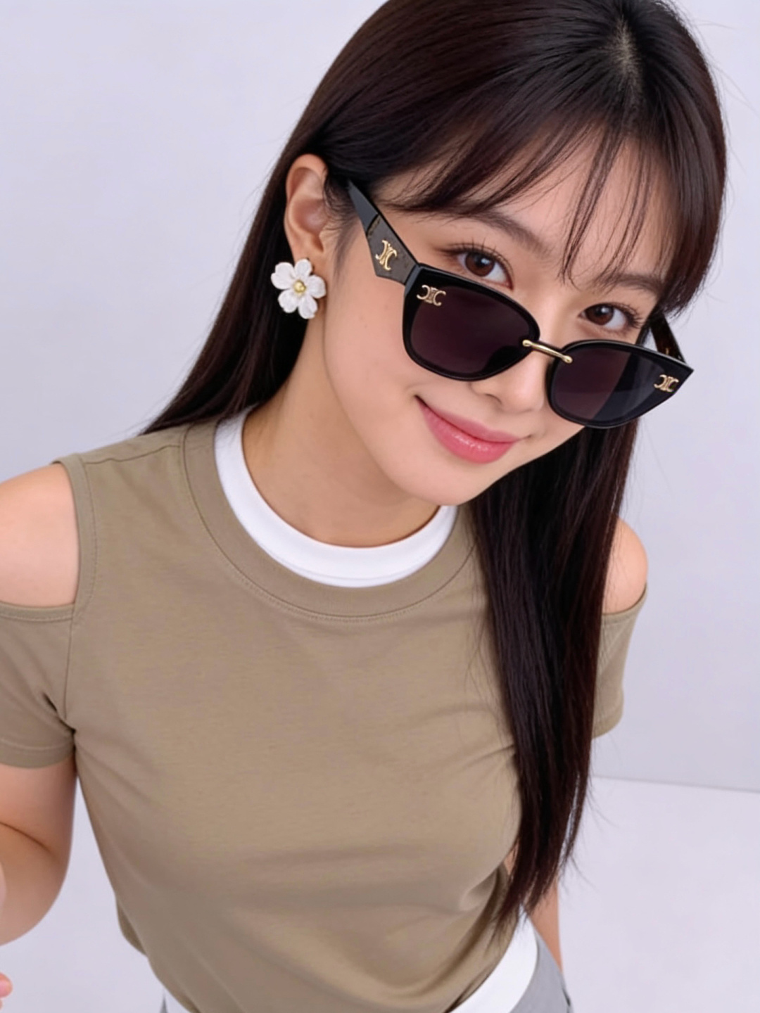 🌷🌷瑟琳新款到货🆕🆕[酷][酷]高品质 2⃣️色潮品[强][强]大框型太阳镜➕简约logo装饰！太阳镜，