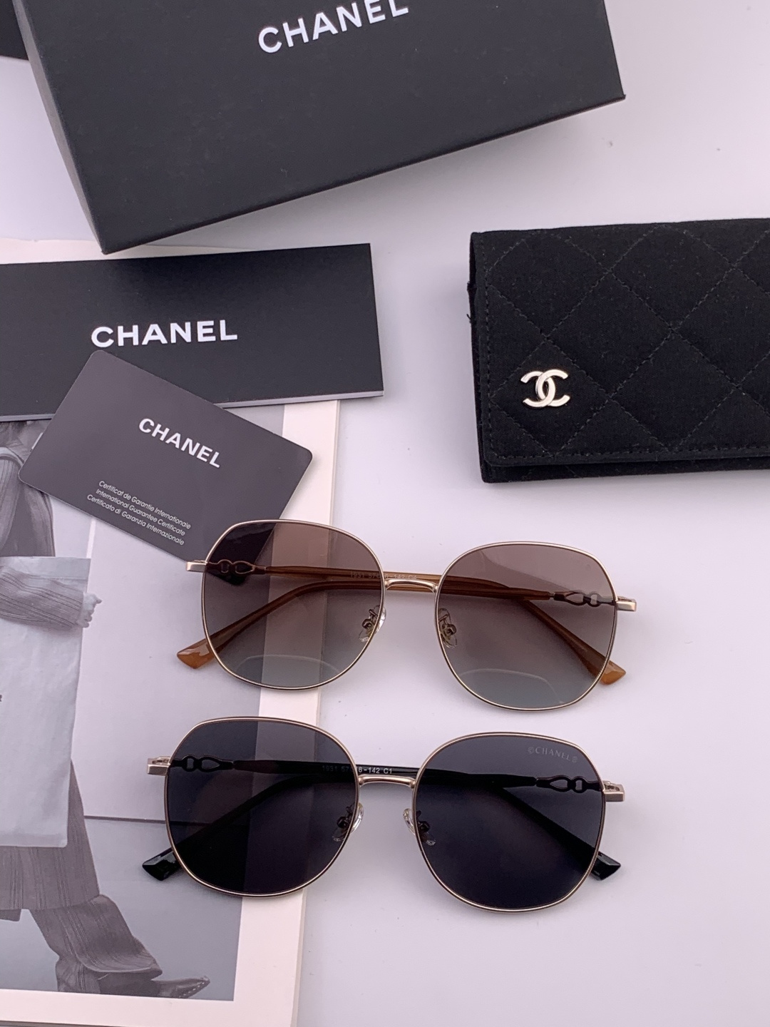 新品CHANEL 香奈儿太阳镜以独特魅力和前卫风格诠释春夏最新眼镜，质感超好佩带舒适 型号：CH1193