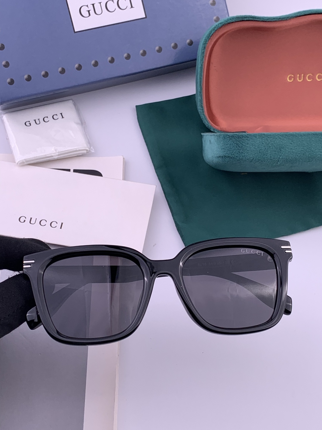 🔺 【GUCCI】开春新款 潮流爆款 时尚方框偏光太阳镜 高品质 佩戴舒适 网红潮款墨镜 女士高清尼龙偏