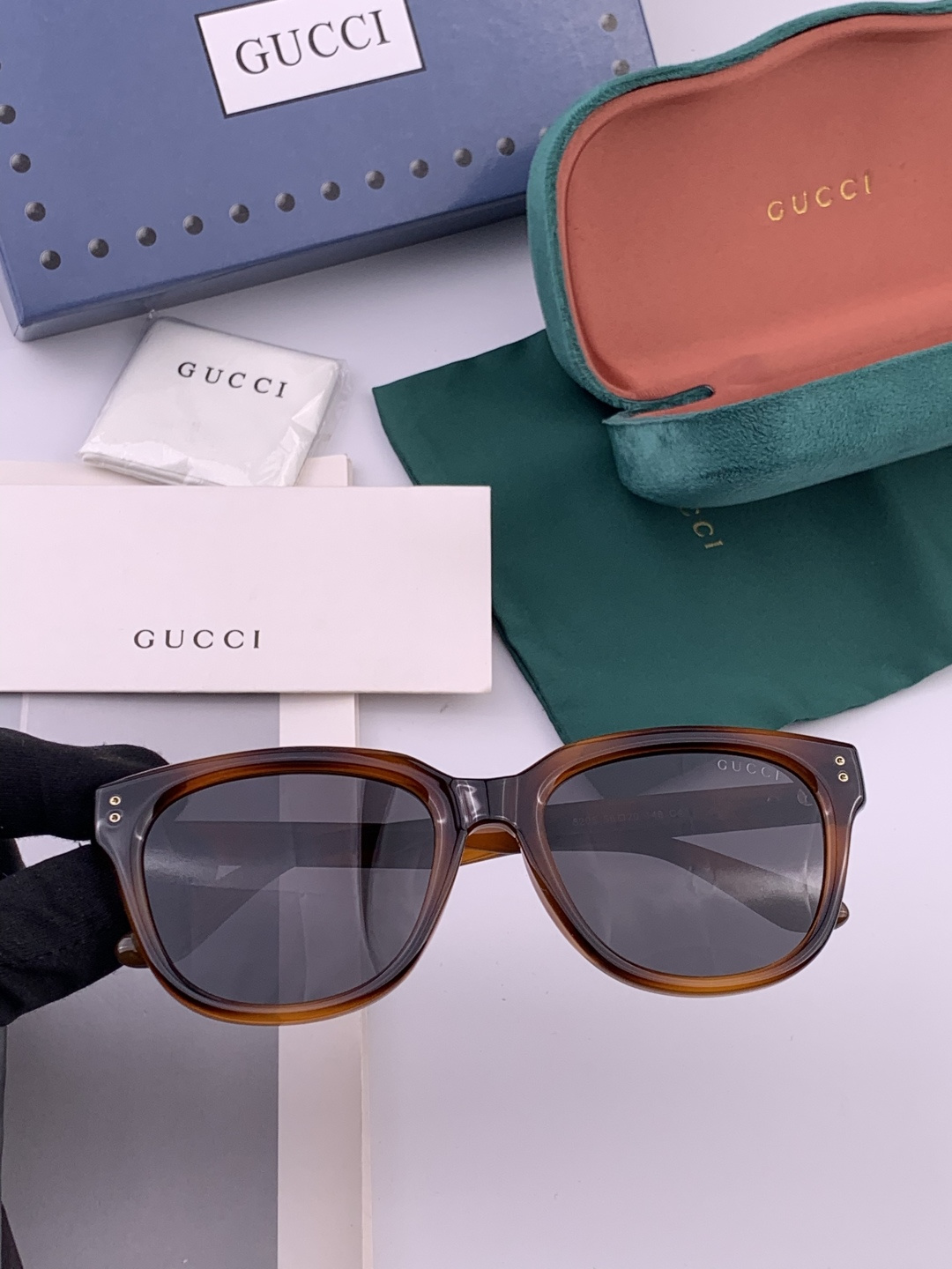 🔺 【GUCCI】开春新款 潮流爆款 时尚方框偏光太阳镜 高品质 佩戴舒适 网红潮款墨镜 女士高清尼龙偏
