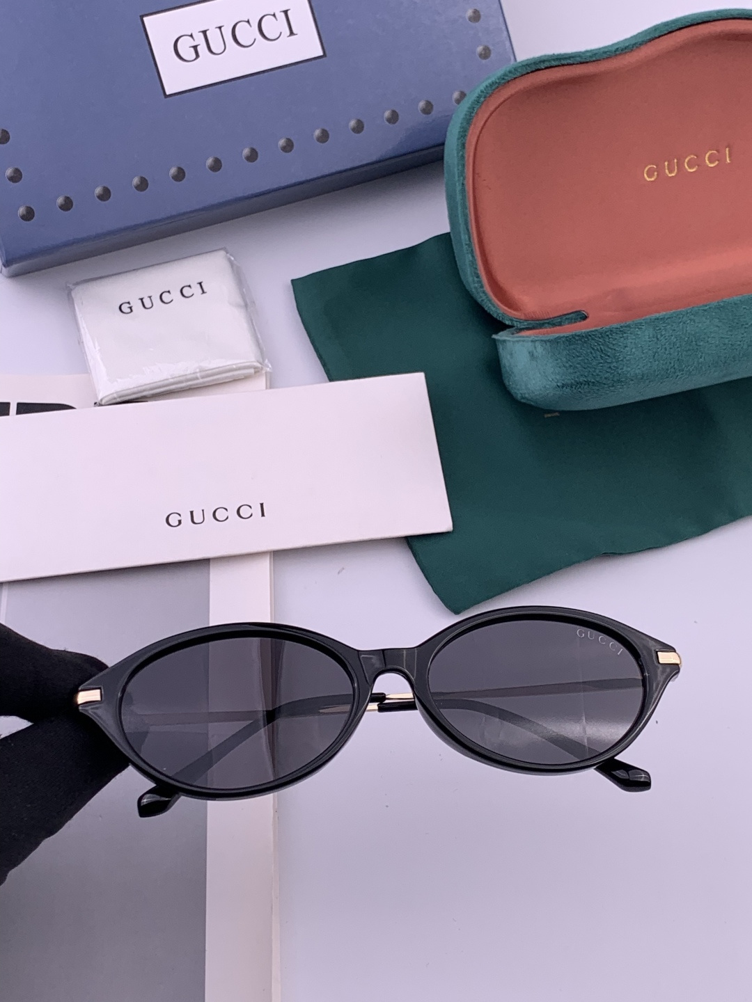 🔺 【GUCCI】开春新款 潮流爆款 时尚偏光太阳镜 高品质 佩戴舒适 网红潮款墨镜 女士高清尼龙偏光太