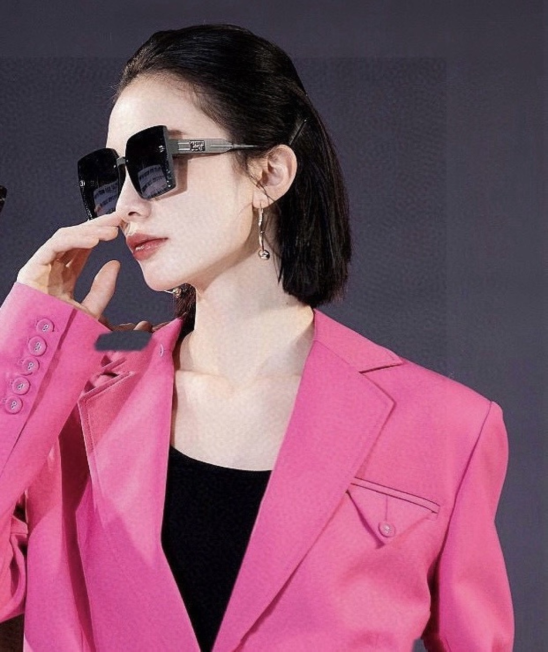 🔺 【DIOR-迪奥】开春新款 潮流爆款 时尚方框偏光太阳镜 高品质 佩戴舒适 网红潮款墨镜 型号：D5