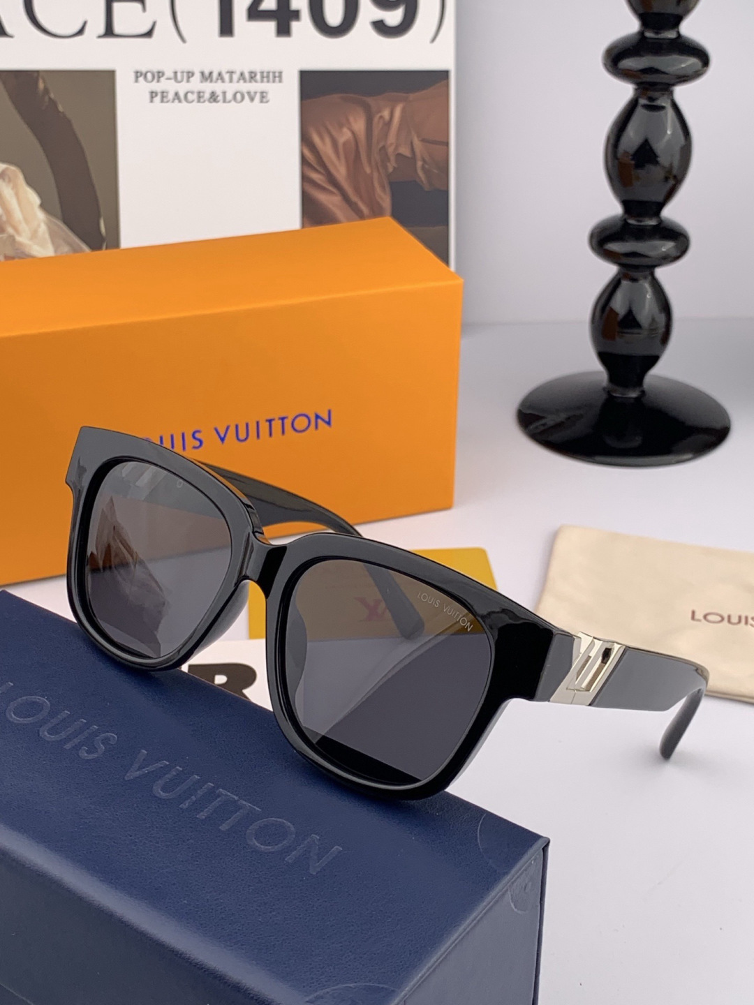 【TR偏光系列】lv大框太阳镜墨镜经典的方框设计，不挑脸型，无论搭配大衣还是连衣裙都非常显气质偏光镜片预