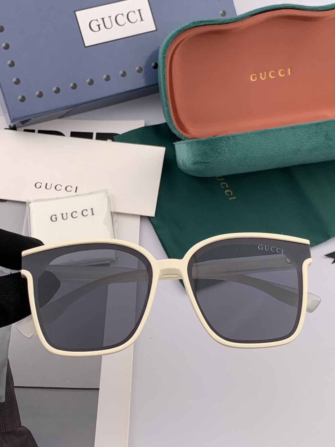 新款！新款出货！女士高清加厚偏光太阳镜🕶️ 🎉💍新款GUCCI偏光太阳镜[得意]开车驾驶镜时尚墨镜💐💐🌸