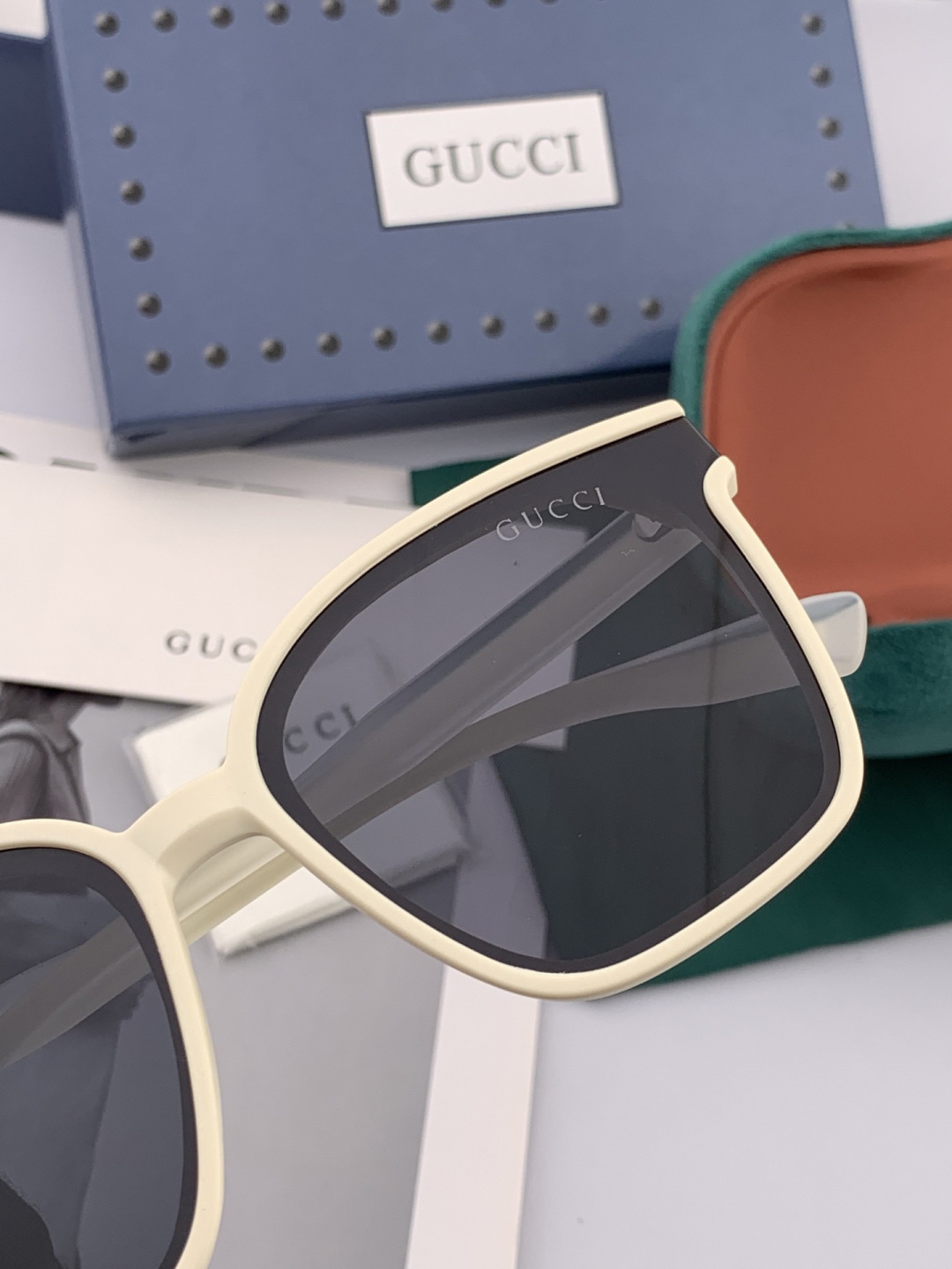 新款！新款出货！女士高清加厚偏光太阳镜🕶️ 🎉💍新款GUCCI偏光太阳镜[得意]开车驾驶镜时尚墨镜💐💐🌸