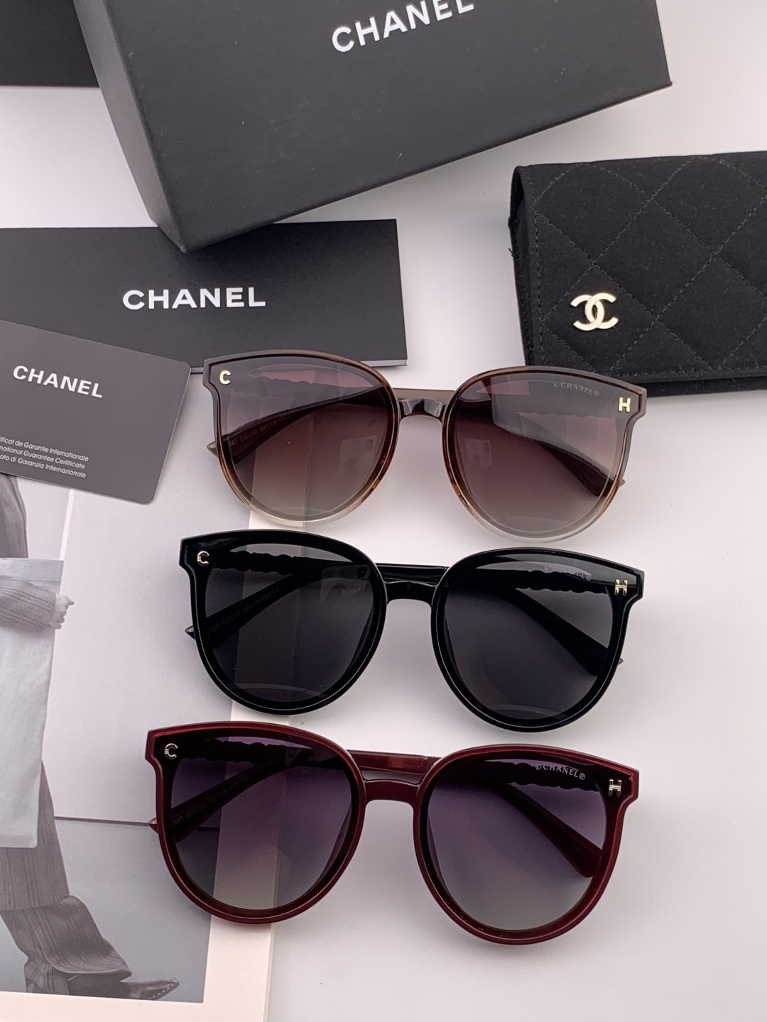 🔺CHANEL🔻官方早春新款，众多明星同款[色]香奈儿‼️‼️新款珍珠大框偏光墨镜 ，🌈🌈宝丽来超清偏光