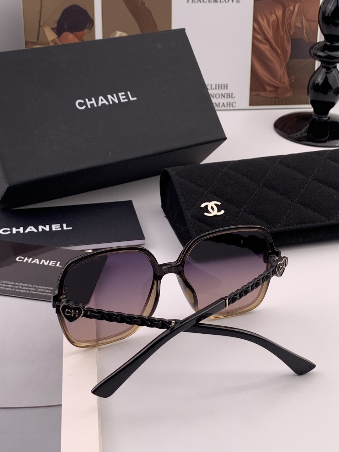 【CHANEL】香奈儿 新款潮流爆款 时尚方框太阳镜 佩戴舒适 网红潮款墨镜 女士高清加厚偏光太阳镜🕶️