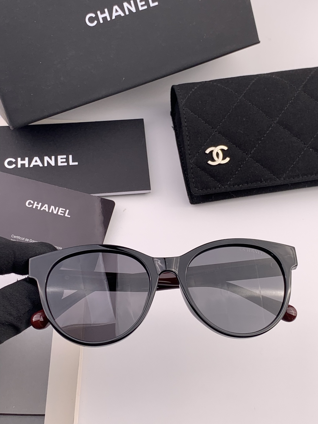 【CHANEL】香奈儿 新款潮流爆款 时尚圆框太阳镜 佩戴舒适 网红潮款墨镜 女士高清加厚偏光太阳镜🕶️