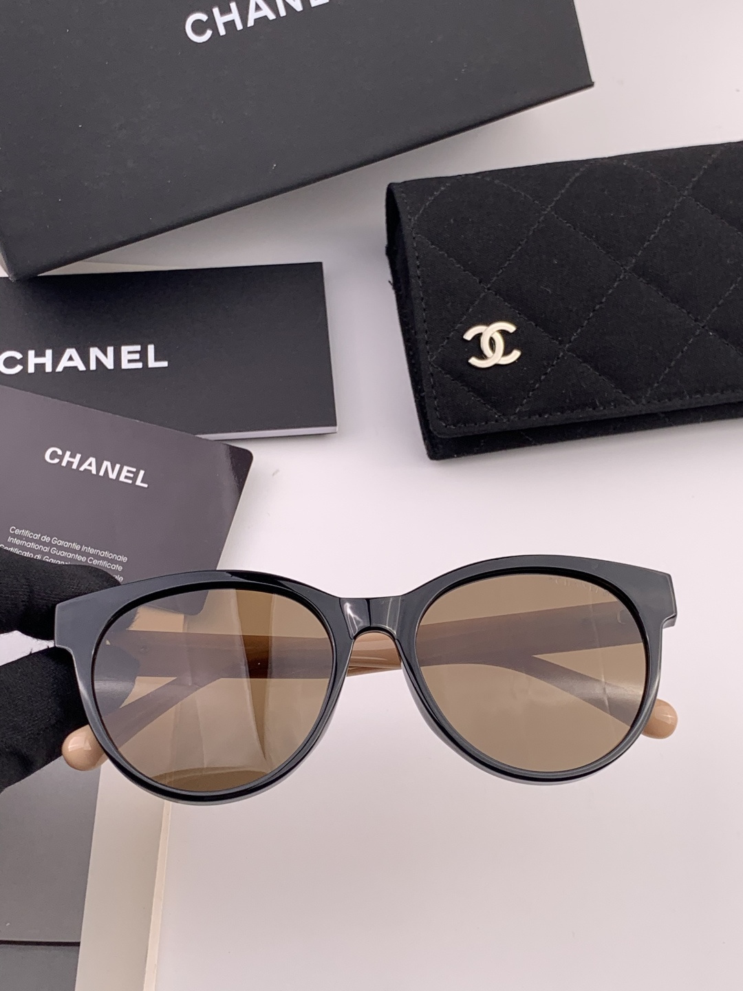 【CHANEL】香奈儿 新款潮流爆款 时尚圆框太阳镜 佩戴舒适 网红潮款墨镜 女士高清加厚偏光太阳镜🕶️