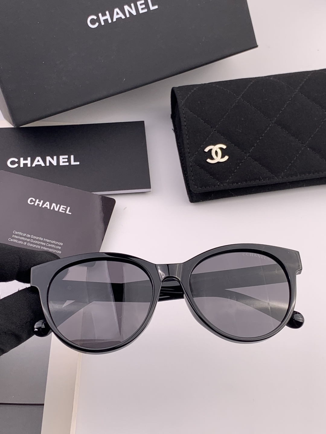 【CHANEL】香奈儿 新款潮流爆款 时尚圆框太阳镜 佩戴舒适 网红潮款墨镜 女士高清加厚偏光太阳镜🕶️