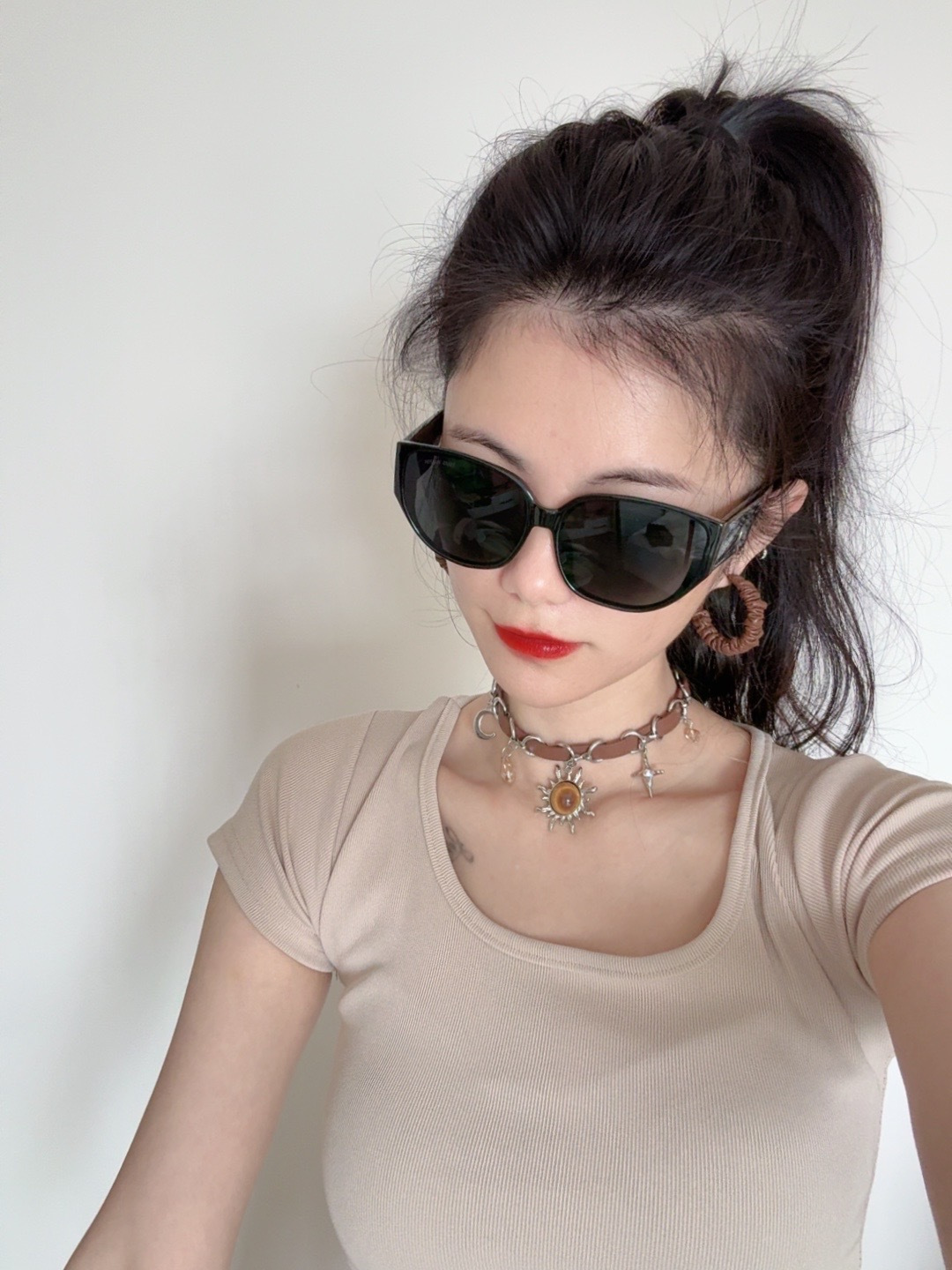 NO:767435,LV new women's square frame sunglasses, driving sunglasses, new sunglasses, fashionable and elegant, comfortable and light, exquisite and luxurious, ultra-light, model L2133 glasses, sunglasses, sunglasses, glasses, louis vuitton19860909LV 新款女士方框太阳眼镜 开车墨镜 新款太阳镜 时尚大方 舒适轻盈 精致奢华 超轻 型号L2133眼镜墨镜太阳镜,眼镜,louis vuitton,glasses