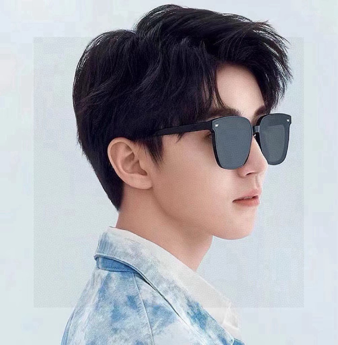 NO:767455,Super good-looking and cool [GUCCI] Gucci's new sunglasses interpret the latest spring and summer glasses with unique charm and avant-garde style. They are designed with a square frame and a center-piece one-piece texture that is super comfortable to wear!  Model G92026 glasses sunglasses sunglasses, glasses, gucci, gucci19860909超好看 潮酷【GUCCI】古驰 新款款太阳镜以独特魅力和前卫风格诠释春夏最新眼镜,以方框设计,中梁连体质感超好佩带舒适 ！型号G92026眼镜墨镜太阳镜,眼镜,gucci,gucci,glasses