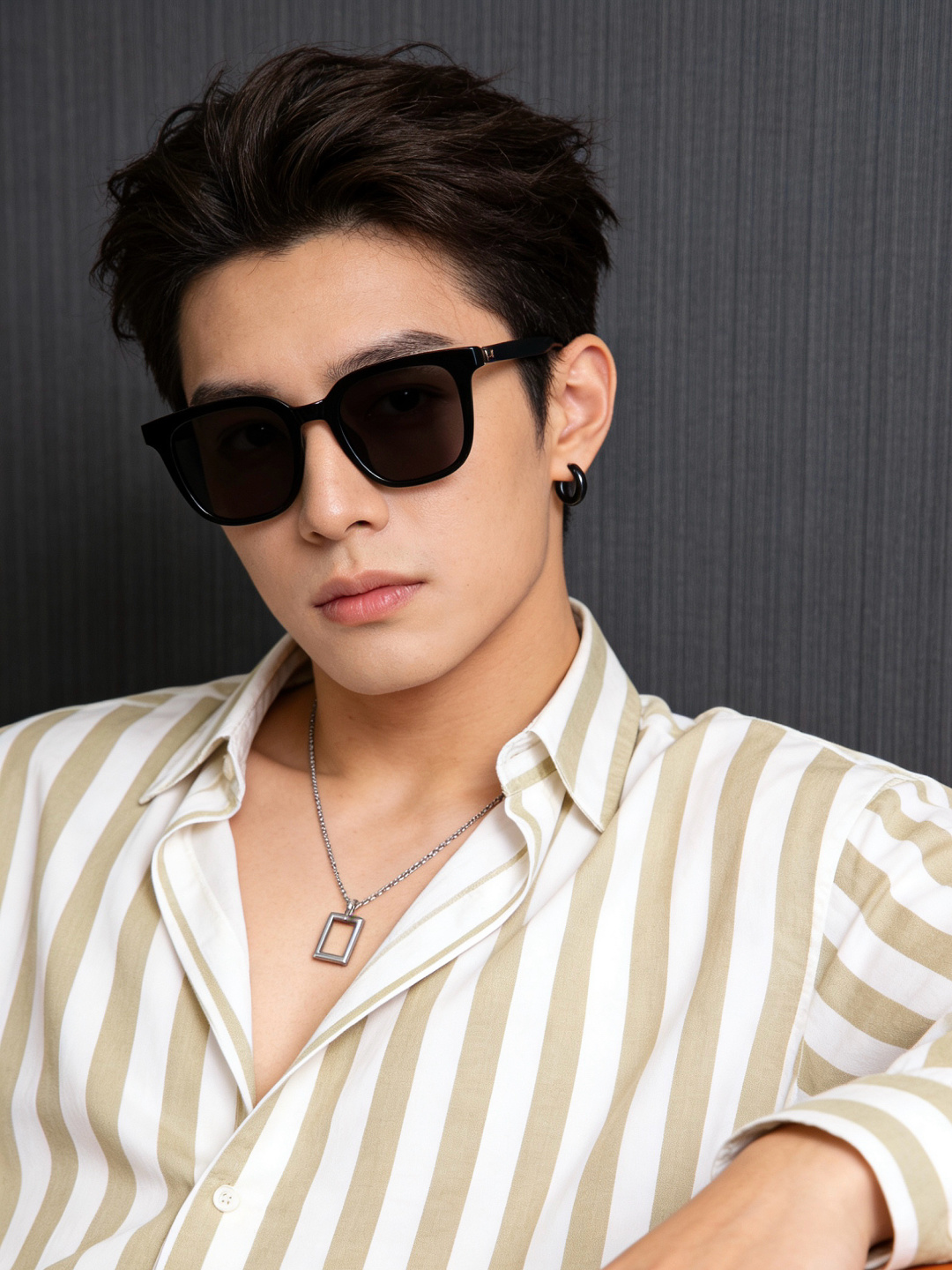 NO:767576,[GUCCI] Spring new style, trendy hot style, fashionable square frame polarized sunglasses, high quality, comfortable to wear, Internet celebrity trendy sunglasses, women's high-definition nylon polarized sunglasses, high quality TR frame, model G4613 glasses, sunglasses, sunglasses, glasses, gucci19860909【GUCCI】开春新款 潮流爆款 时尚方框偏光太阳镜 高品质 佩戴舒适 网红潮款墨镜 女士高清尼龙偏光太阳镜 高品质TR镜框 型号G4613眼镜墨镜太阳镜,眼镜,gucci,glasses