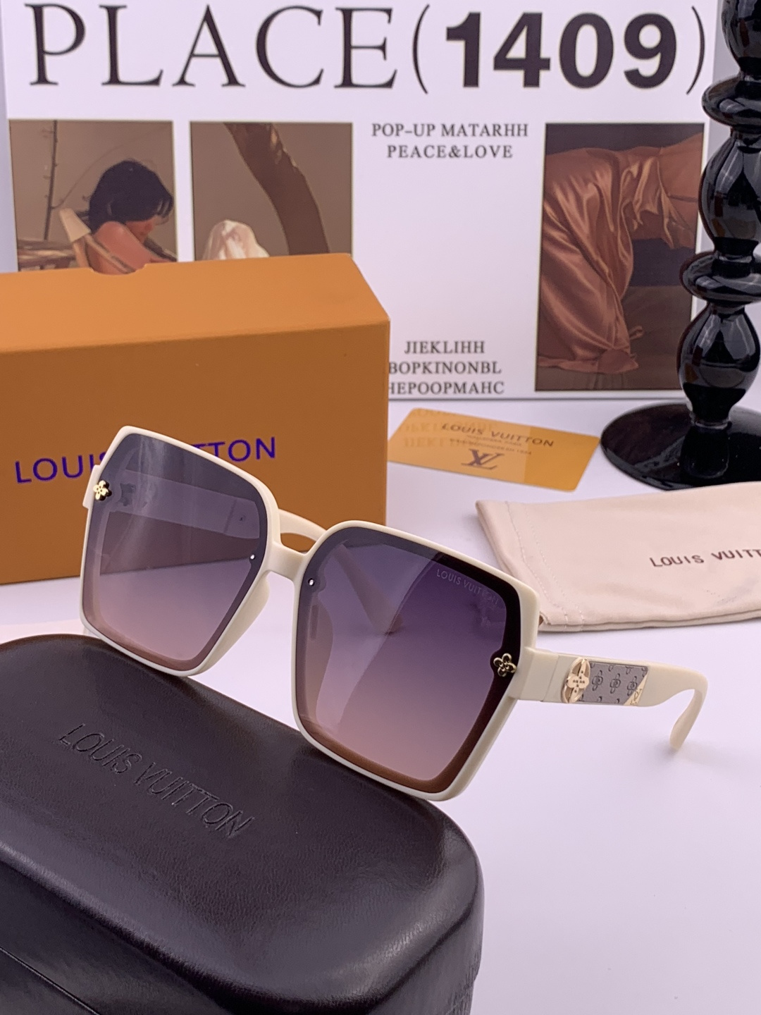 LV 年开春新款 潮流爆款 时尚方框太阳镜 高品质 佩戴舒适 网红潮款墨镜 型号L2200