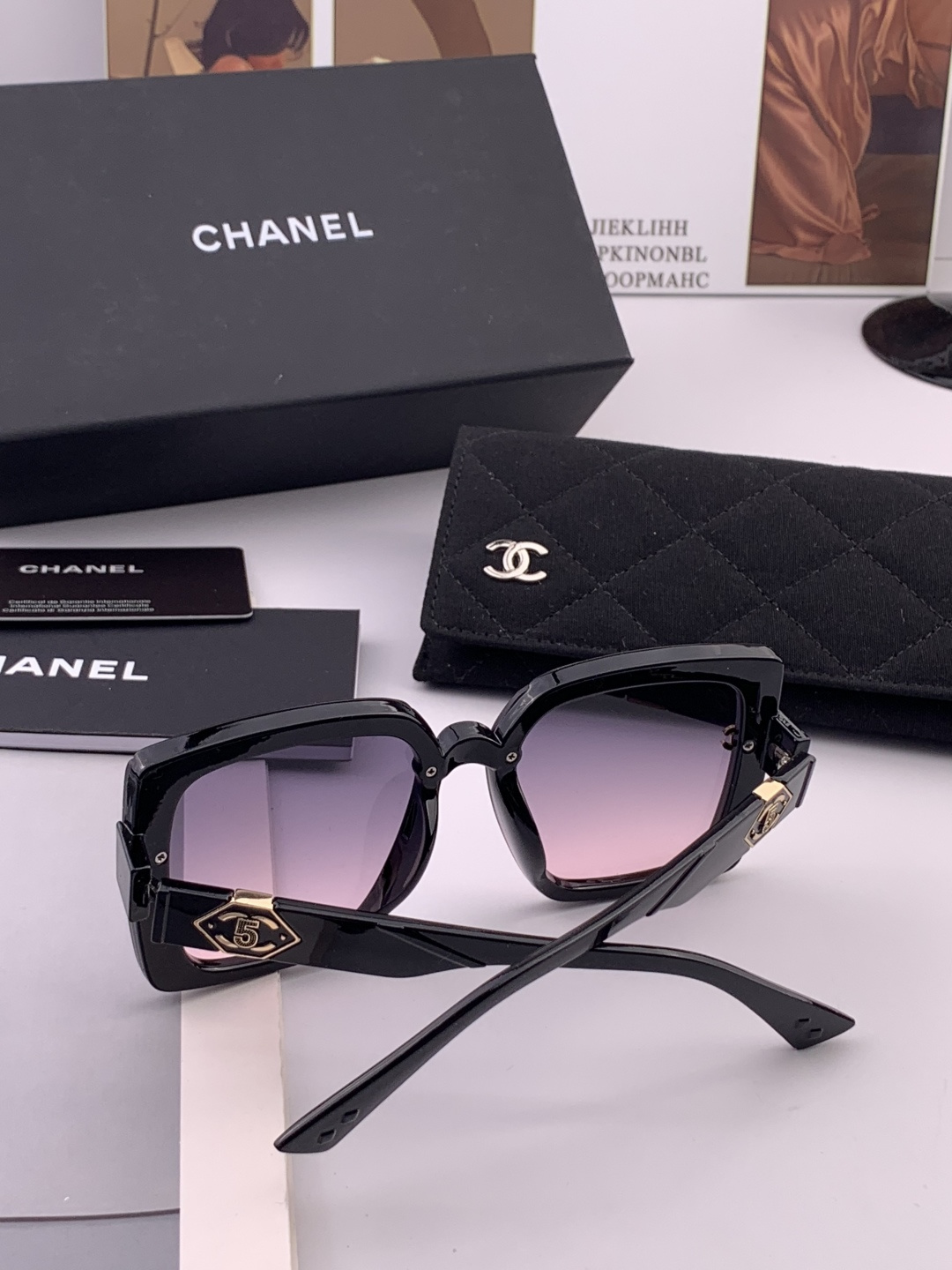 🔺CHANEL🔻官方早春新款，众多明星同款[色]香奈儿‼️‼️新款大框墨镜 ，🌈🌈宝丽来超清太阳镜🔝🔝型