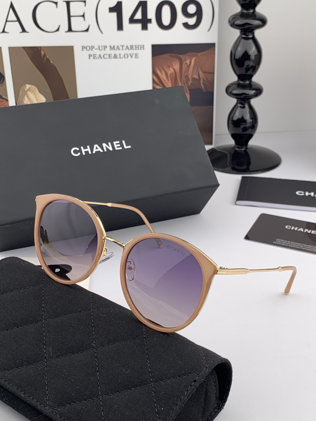 新品CHANEL 香奈儿太阳镜以独特魅力和前卫风格诠释春夏最新眼镜，质感超好佩带舒适 型号：CH7827