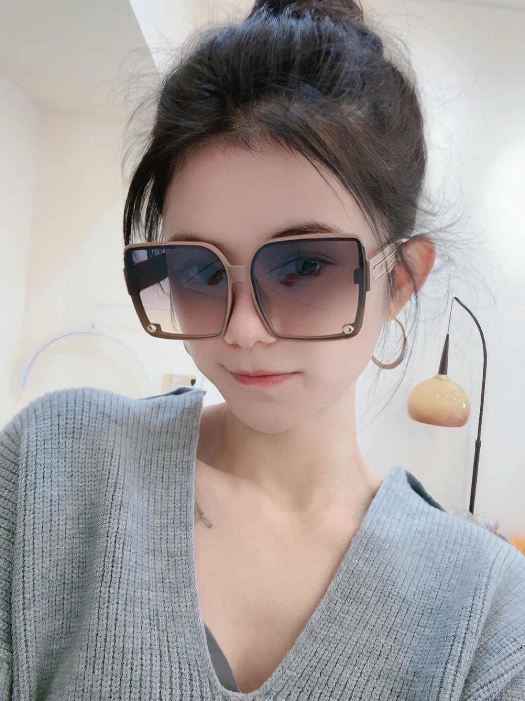 🔺 【DIOR-迪奥】开春新款 潮流爆款 时尚方框偏光太阳镜 高品质 佩戴舒适 网红潮款墨镜 女士高清尼