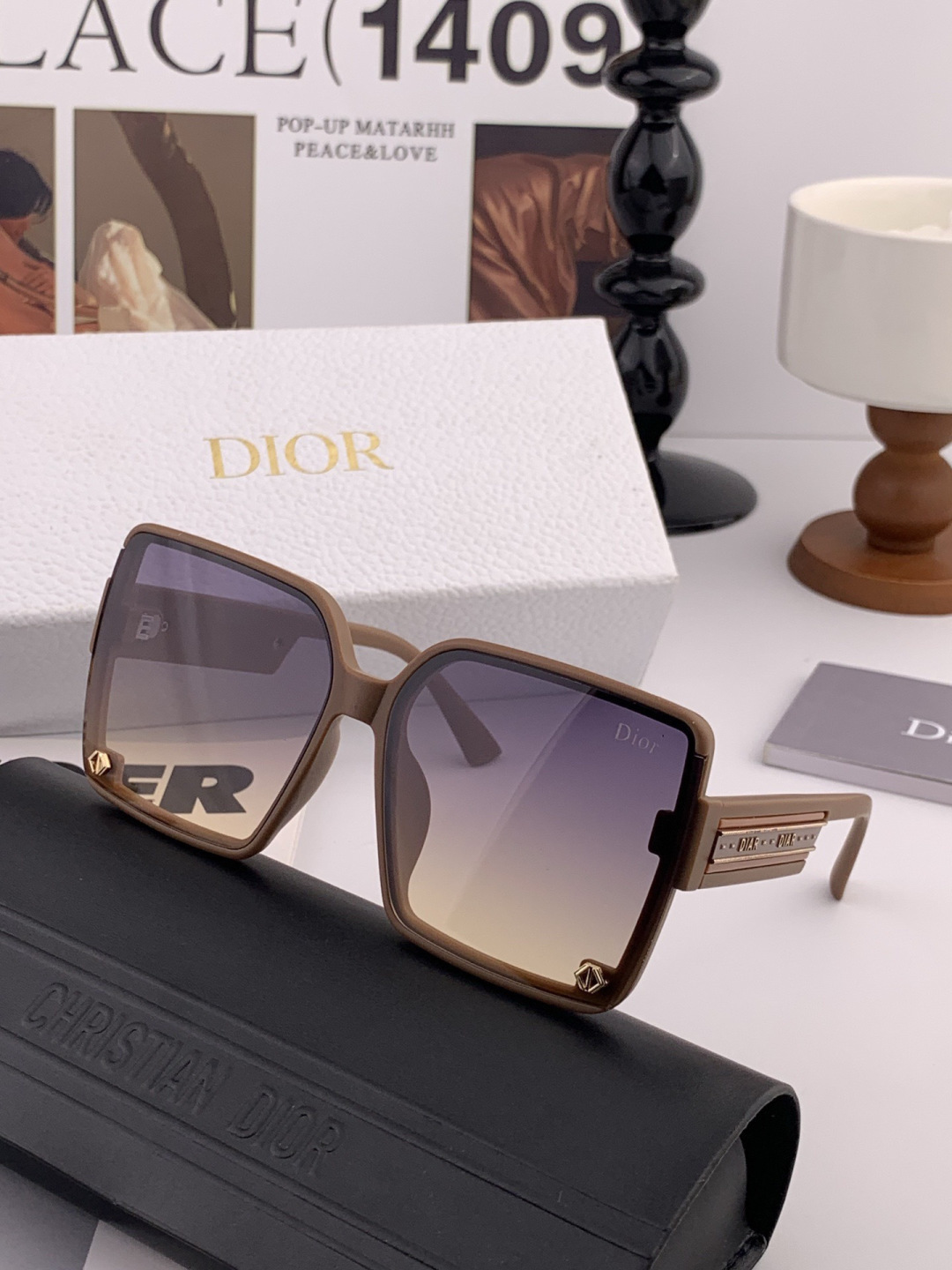 🔺 【DIOR-迪奥】开春新款 潮流爆款 时尚方框偏光太阳镜 高品质 佩戴舒适 网红潮款墨镜 女士高清尼