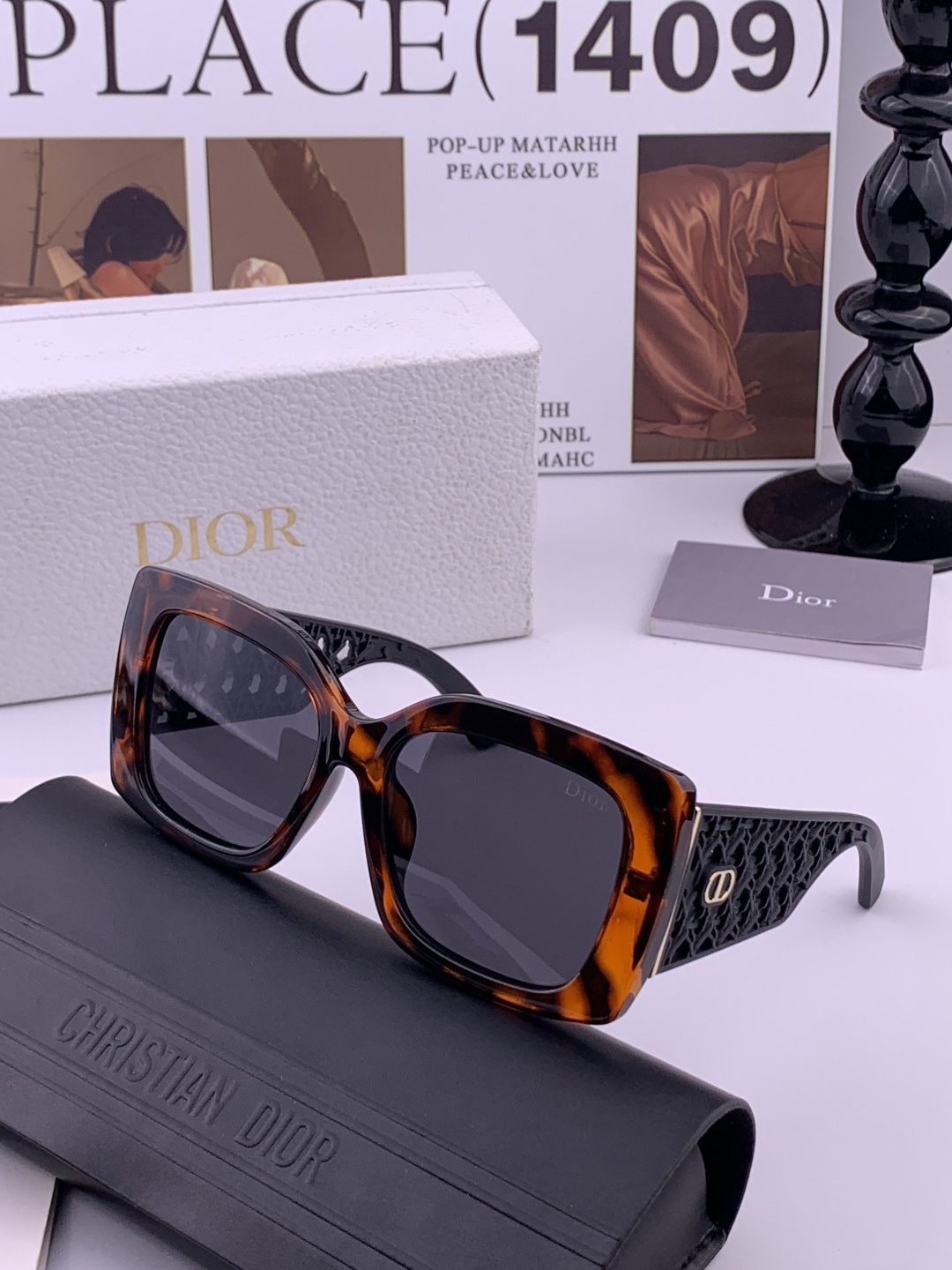【DIOR】新款潮流爆款 时尚方框太阳镜 佩戴舒适 网红潮款墨镜 女士高清加厚偏光太阳镜🕶️ 🎉高品质T
