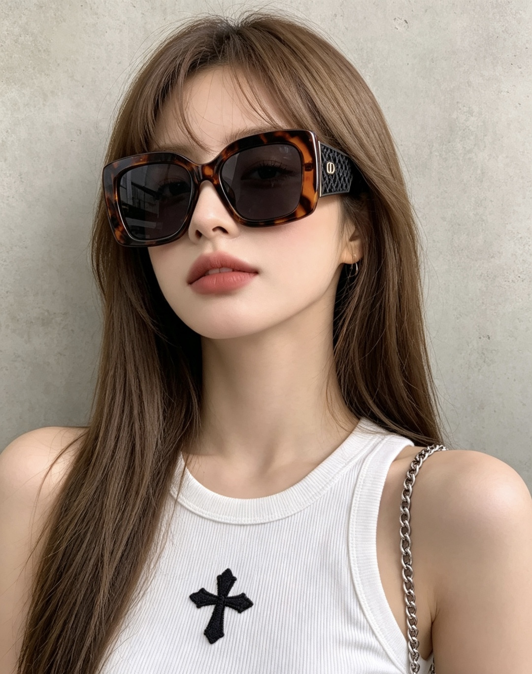 【DIOR】新款潮流爆款 时尚方框太阳镜 佩戴舒适 网红潮款墨镜 女士高清加厚偏光太阳镜🕶️ 🎉高品质T